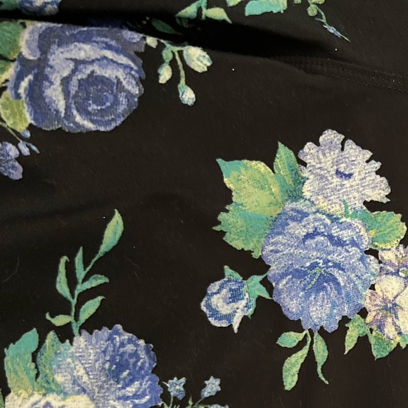 We wore what floral bike shorts - Picture 2 of 3